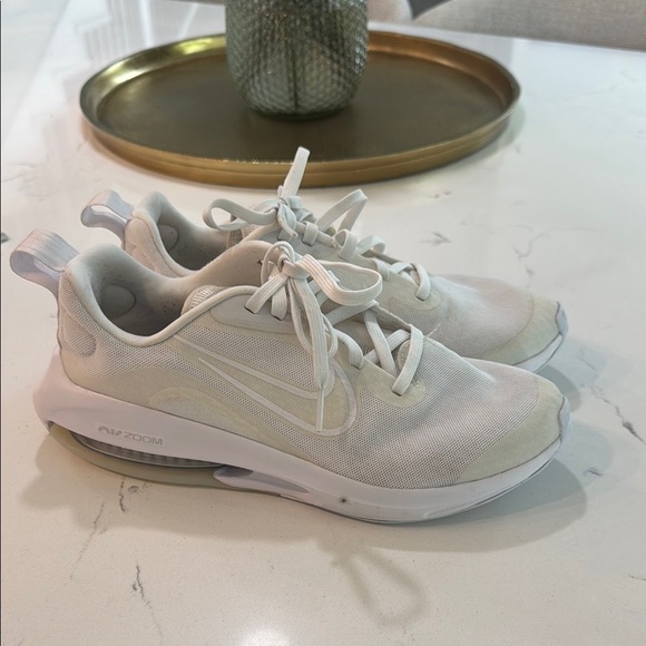 Nike Air Zoom Shoes.  White/cream in color. Size 6Y or women’s size: 7.5. - Picture 1 of 8